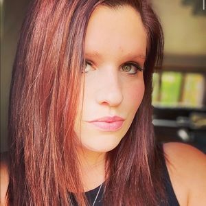 Meet your Posher, Makenzie